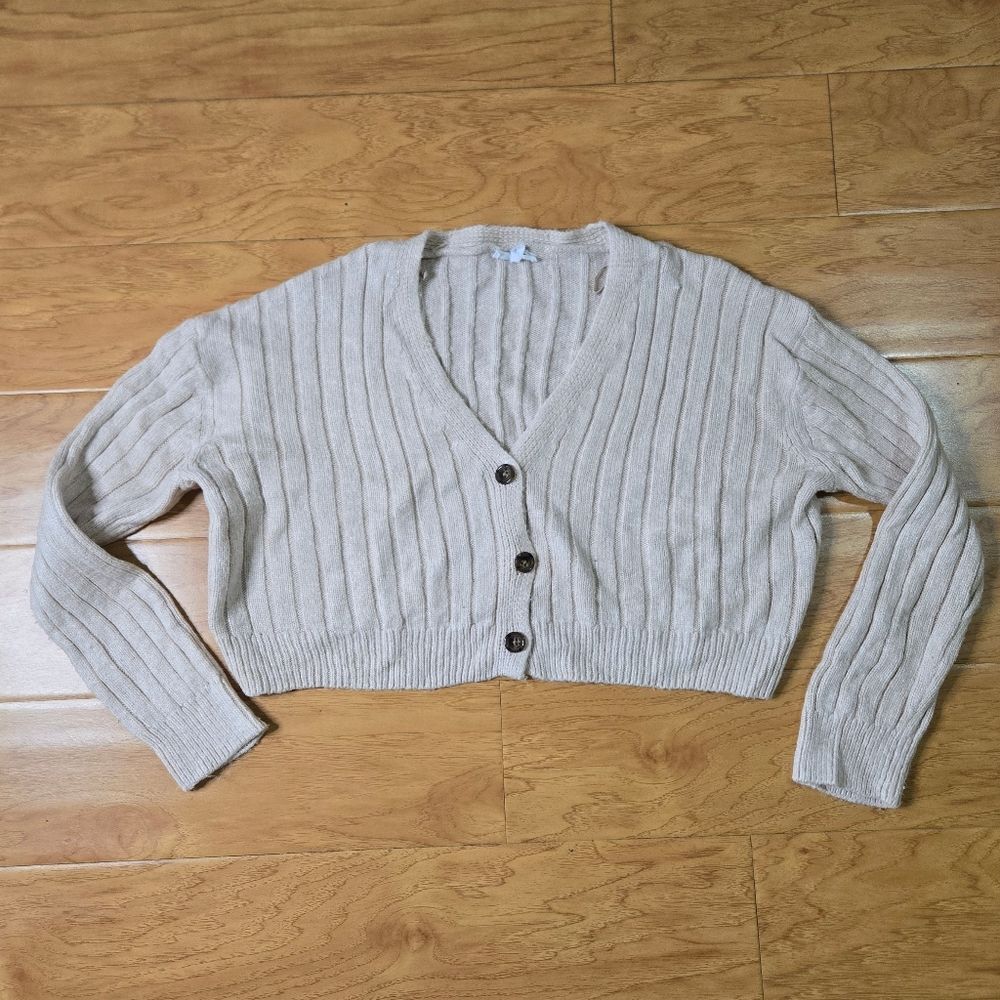 GARAGE Cropped Cream Cardigan Size M
